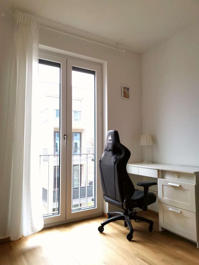 Gemuetliches Privatzimmer In Geraeumiger Gemeinschaftswohnung Dresda Esterno foto