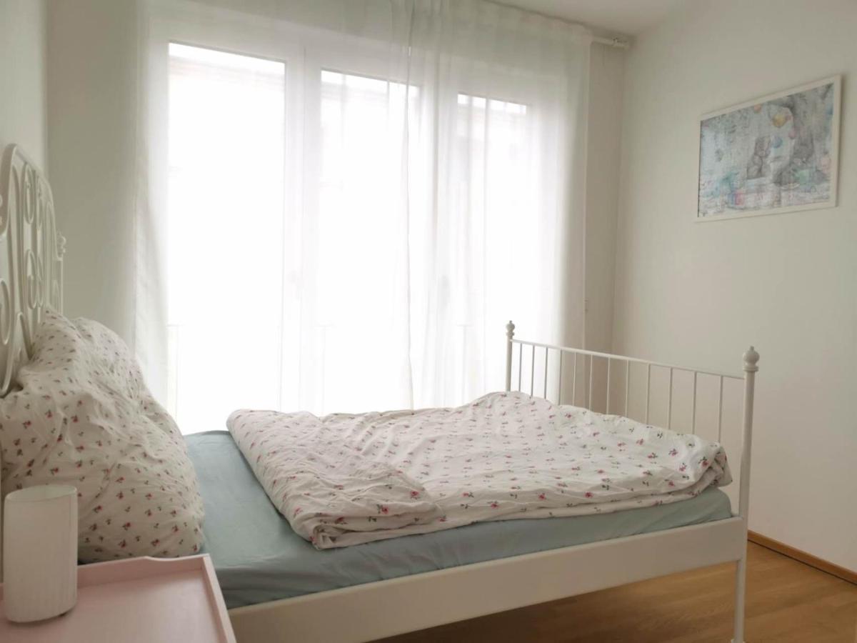 Gemuetliches Privatzimmer In Geraeumiger Gemeinschaftswohnung Dresda Esterno foto